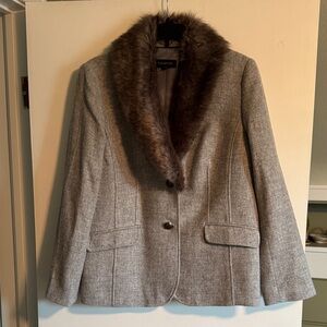 Gray blazer with detachable faux fur collar